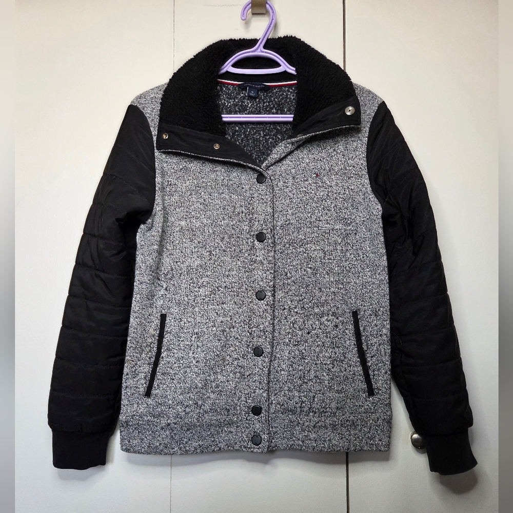 Tommy Hilfiger Women's M Black and Gray Puffy Sleeve Jacket with Faux Fur Trim